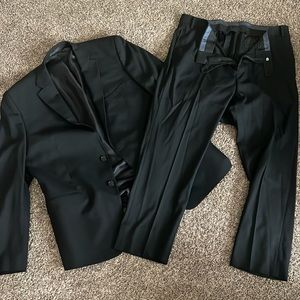 Men’s Calvin Klein suit